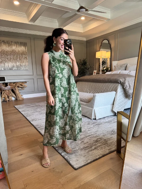 Lindsey: Sleeveless Floral Dress