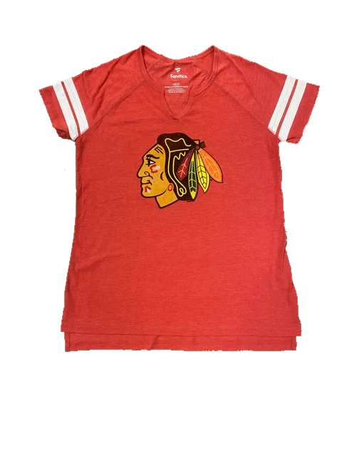 Chicago Blackhawks NHL Fanatics Women's Distressed T-Shirt -Red Embroidered Appliqued Beaded