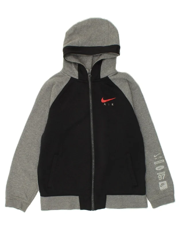 NIKE Boys Graphic Zip Hoodie Sweater 13-14 Years XL Black Colourblock Hoodie with Longline Fit Extended Stylish NIKE Boys Graphic Zip Hoodie Sweater 13-14 Years XL Black Colourblock Hoodie with Longline Fit Extended Stylish
