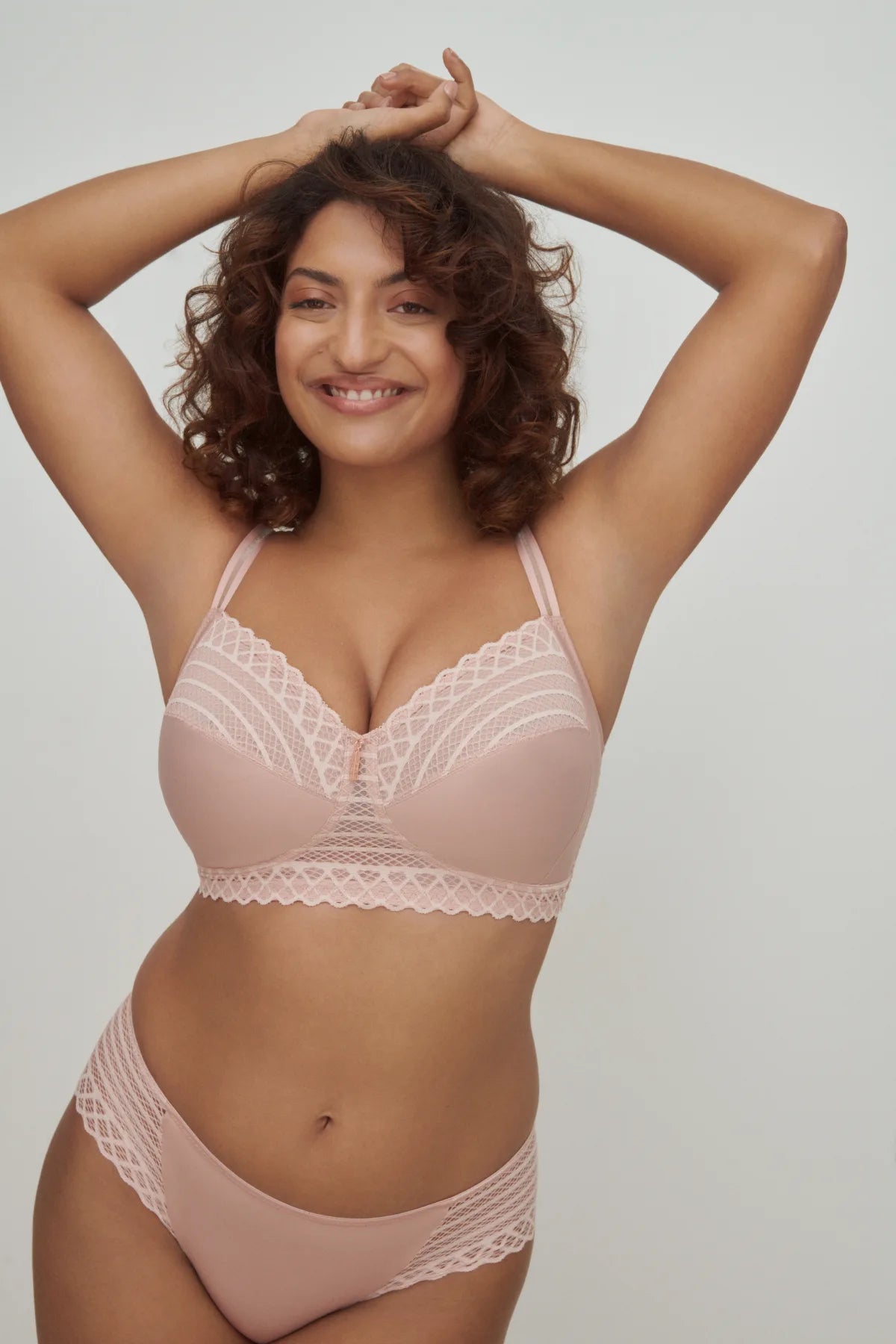 East End Full Cup Bra Wireless In Powder Rose - Prima Donna Twist Breathable Sports Bra