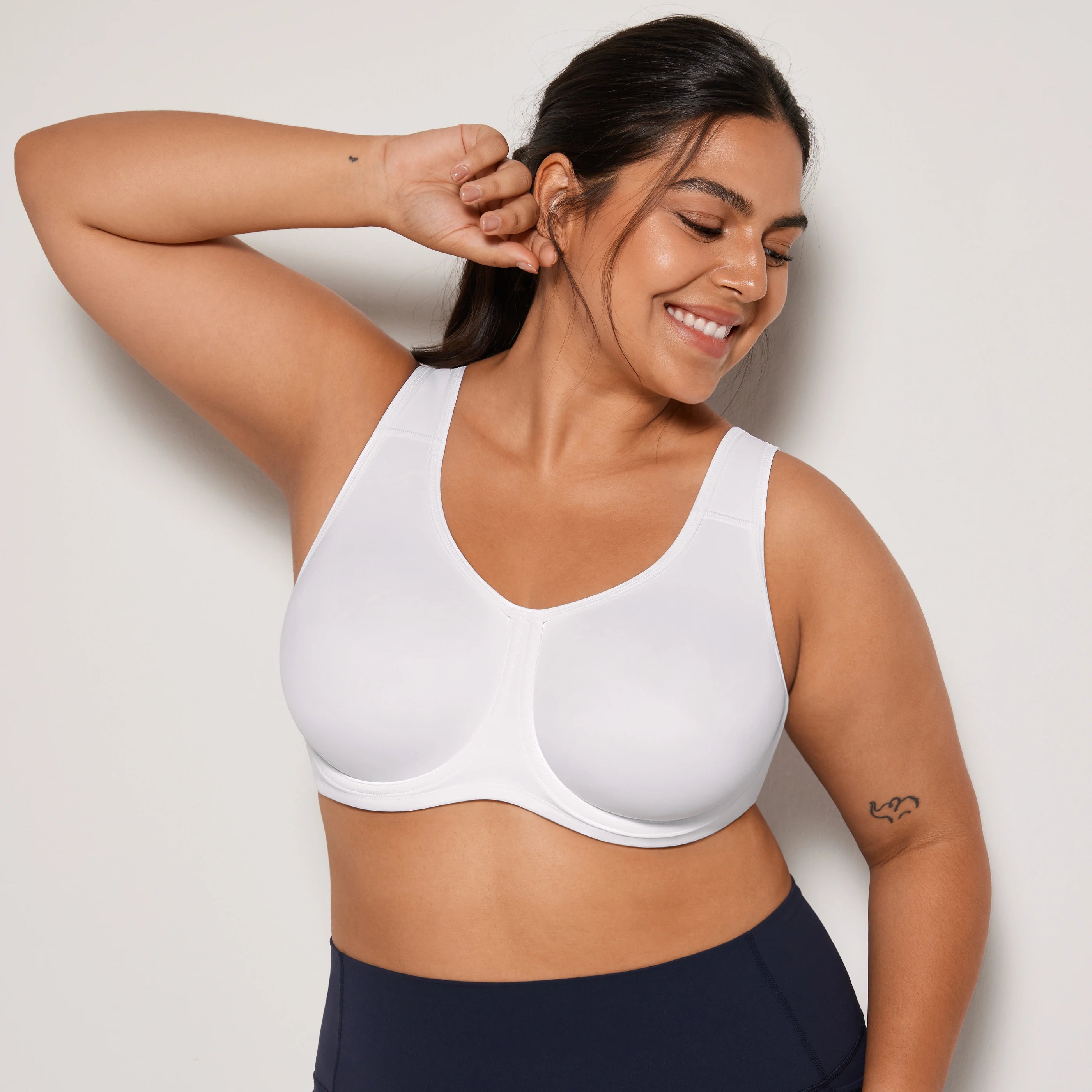 Keyla High Impact Underwire Sports Bra| C-G Cup| White - Beige Seamless Sports Bra